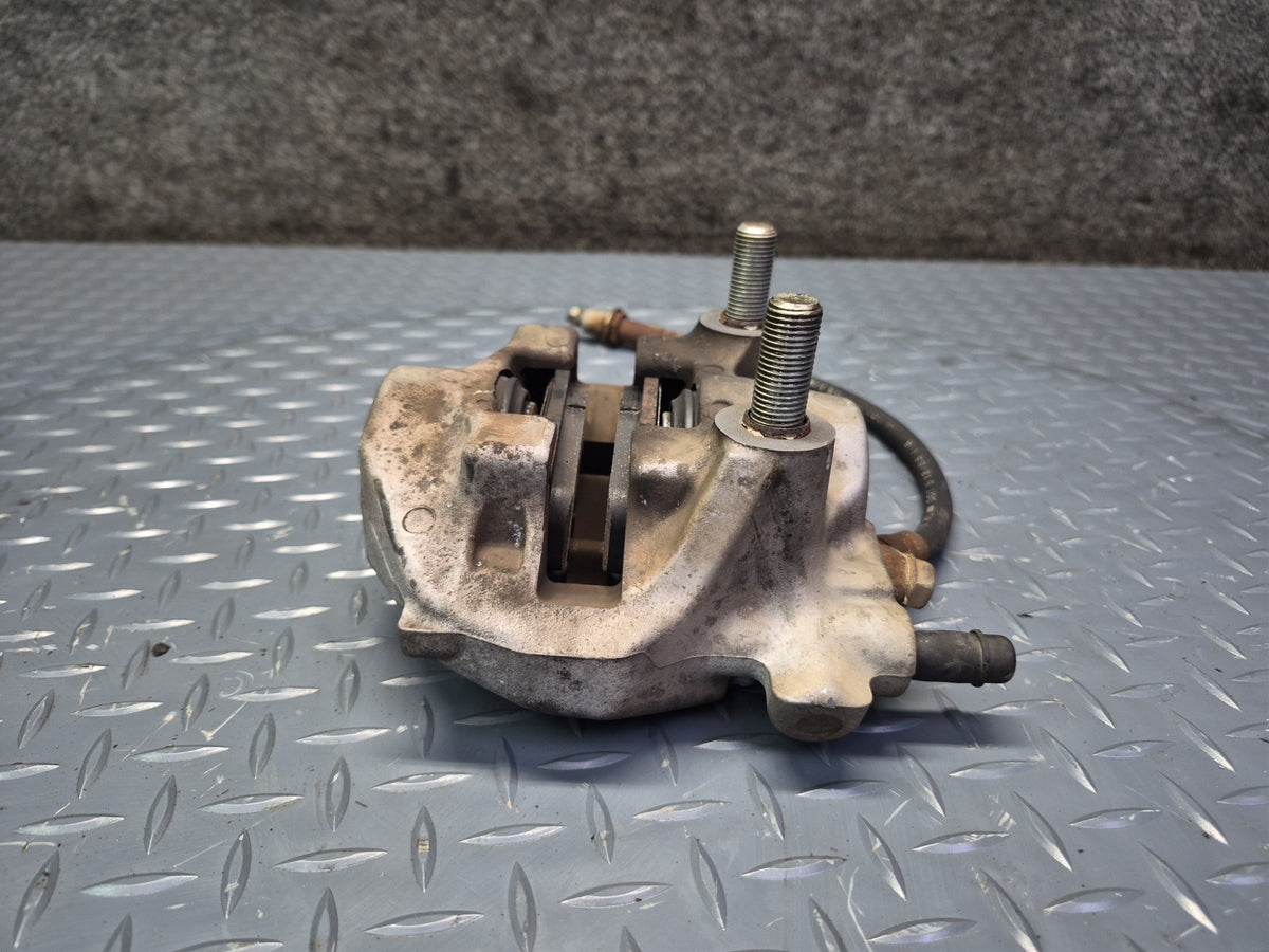 01-06 Lexus UCF30L LS430 Set of 2 Rear Left & Right Sumitomo Brake Caliper OEM