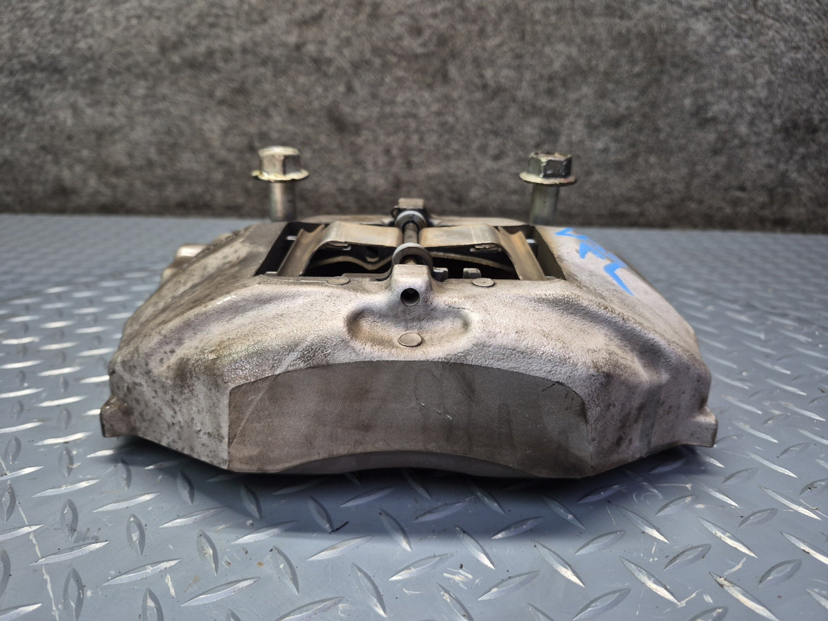 01-06 Lexus UCF30L LS430 Set of 2 Front Left & Right Sumitomo Brake Caliper OEM
