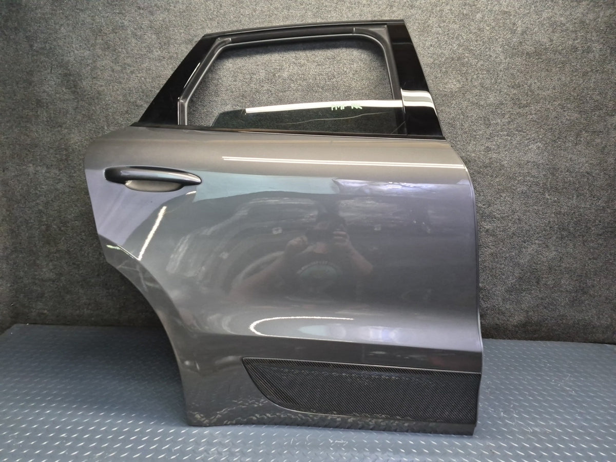15-18 Porsche Macan Rear Right Door Shell Panel W/ Keyless Handle Window Motor