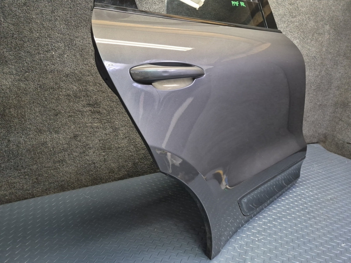 15-18 Porsche Macan Rear Right Door Shell Panel W/ Keyless Handle Window Motor