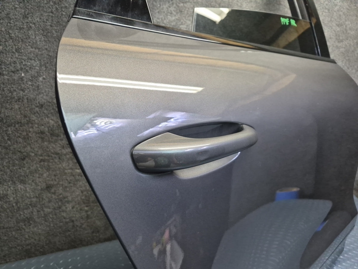 15-18 Porsche Macan Rear Right Door Shell Panel W/ Keyless Handle Window Motor