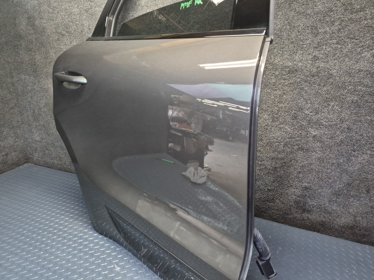 15-18 Porsche Macan Rear Right Door Shell Panel W/ Keyless Handle Window Motor