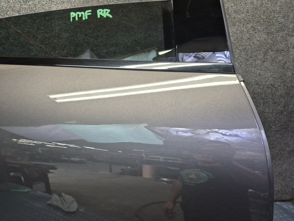 15-18 Porsche Macan Rear Right Door Shell Panel W/ Keyless Handle Window Motor