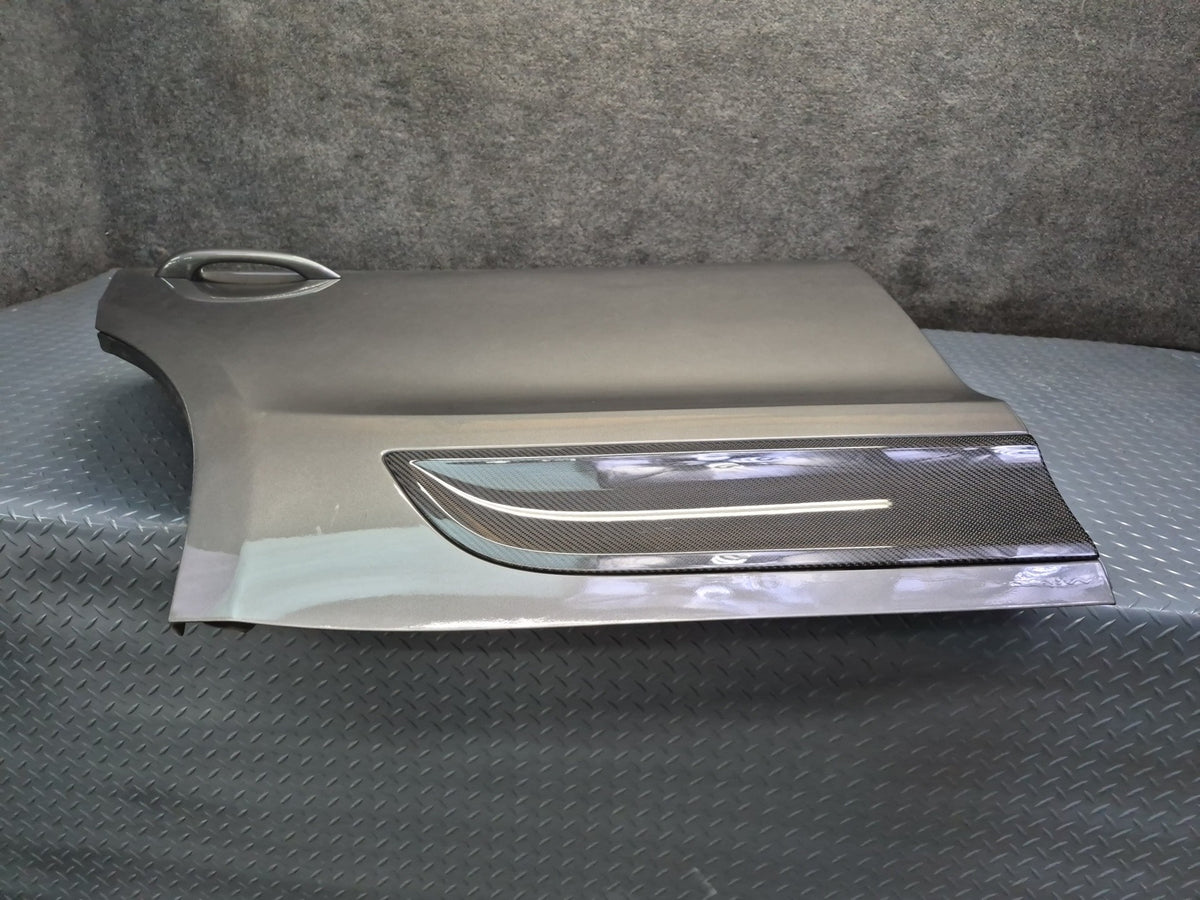 15-18 Porsche Macan Rear Right Door Shell Panel W/ Keyless Handle Window Motor