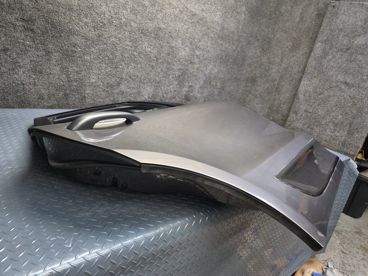 15-18 Porsche Macan Rear Right Door Shell Panel W/ Keyless Handle Window Motor