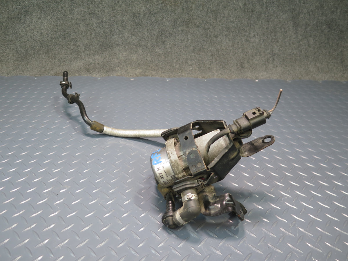 08-15 Audi A5 S5 RS5 8F7 Brake Booster Vacuum Pump w Pipe 8E0927317H OEM
