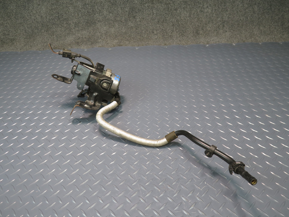 08-15 Audi A5 S5 RS5 8F7 Brake Booster Vacuum Pump w Pipe 8E0927317H OEM