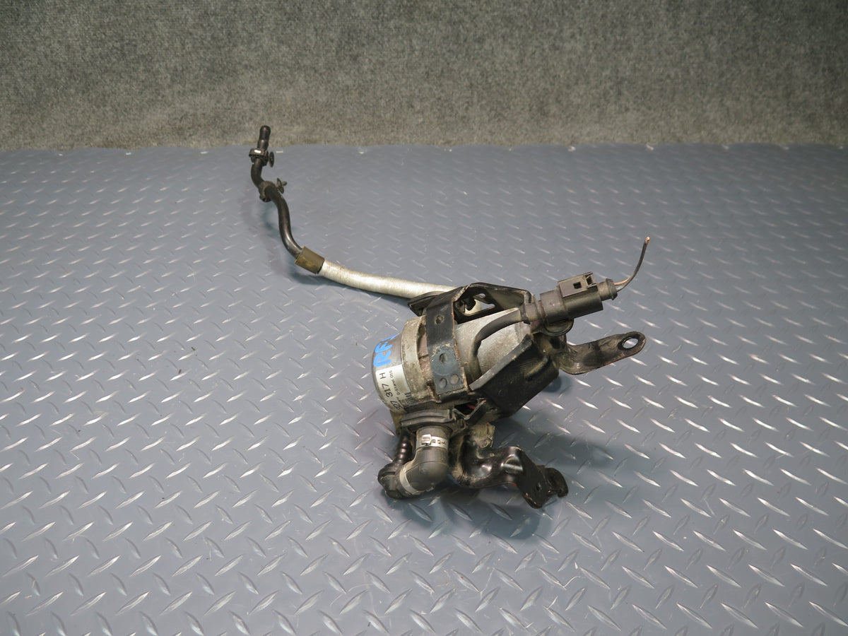 08-15 Audi A5 S5 RS5 8F7 Brake Booster Vacuum Pump w Pipe 8E0927317H OEM