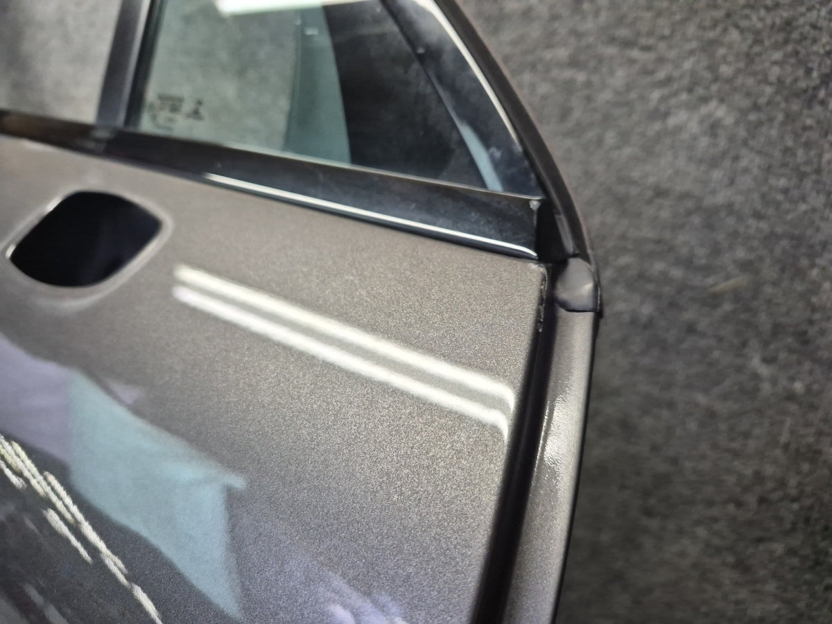 2015-2018 Porsche Macan Front Right Passenger Side Door Shell Panel Gray