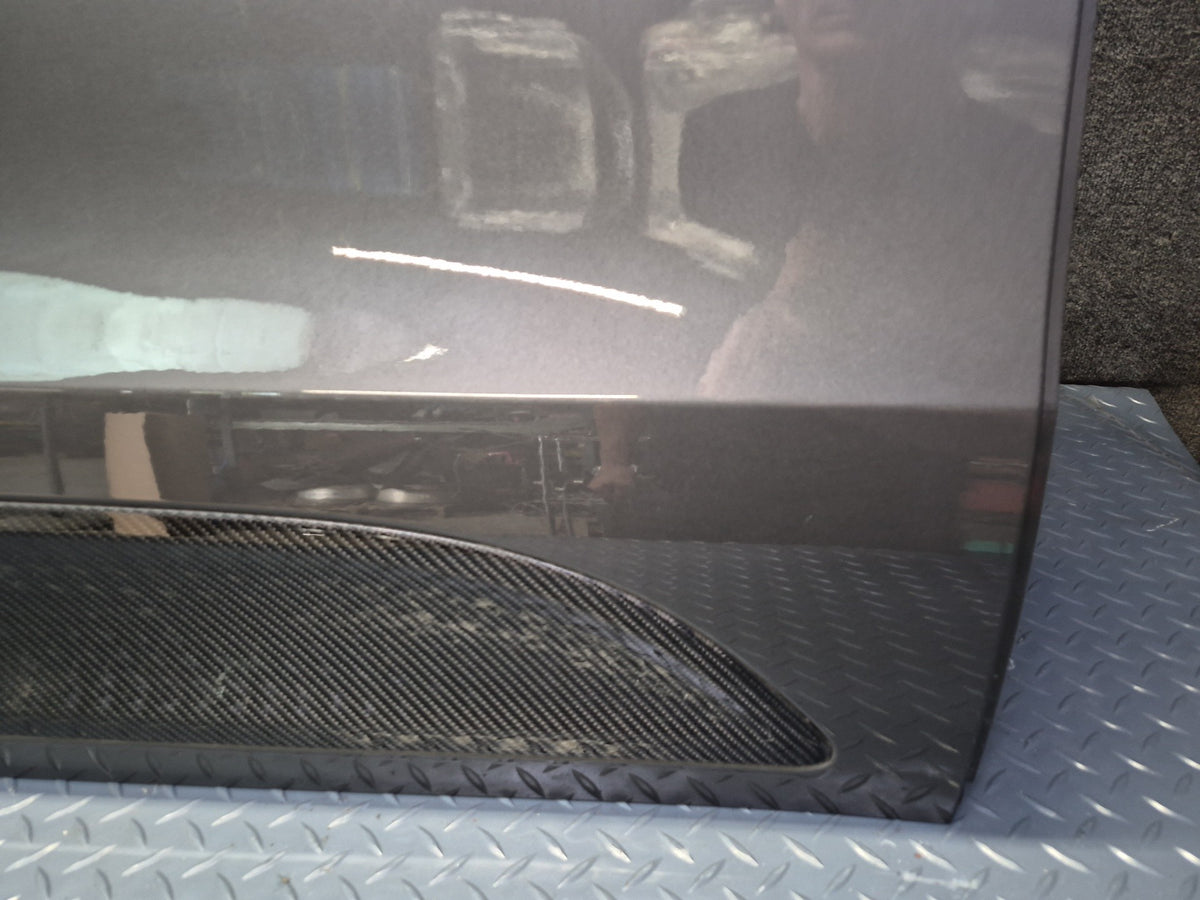 2015-2018 Porsche Macan Front Right Passenger Side Door Shell Panel Gray