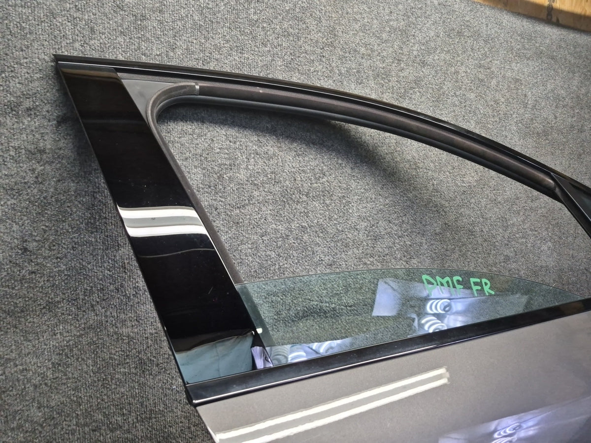 2015-2018 Porsche Macan Front Right Passenger Side Door Shell Panel Gray