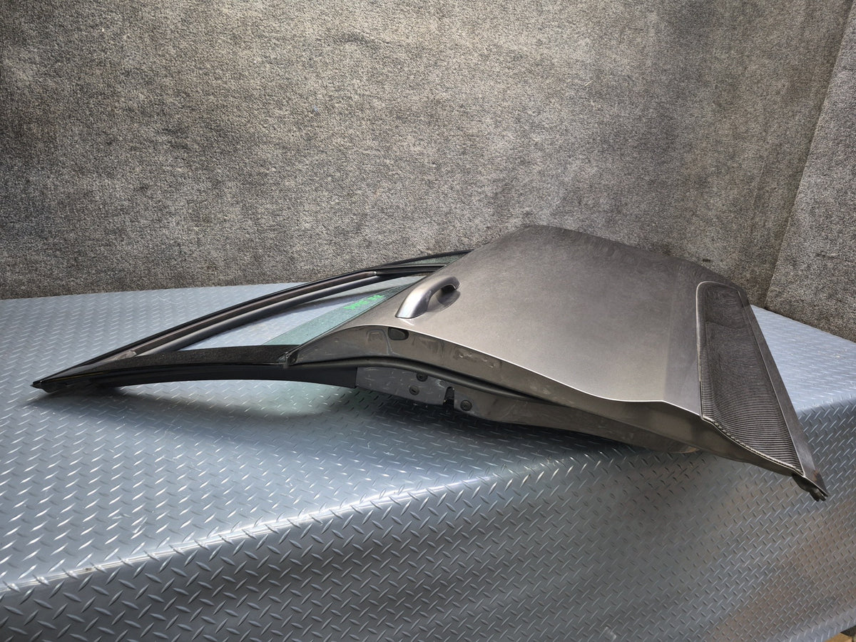 2015-2018 Porsche Macan Front Right Passenger Side Door Shell Panel Gray
