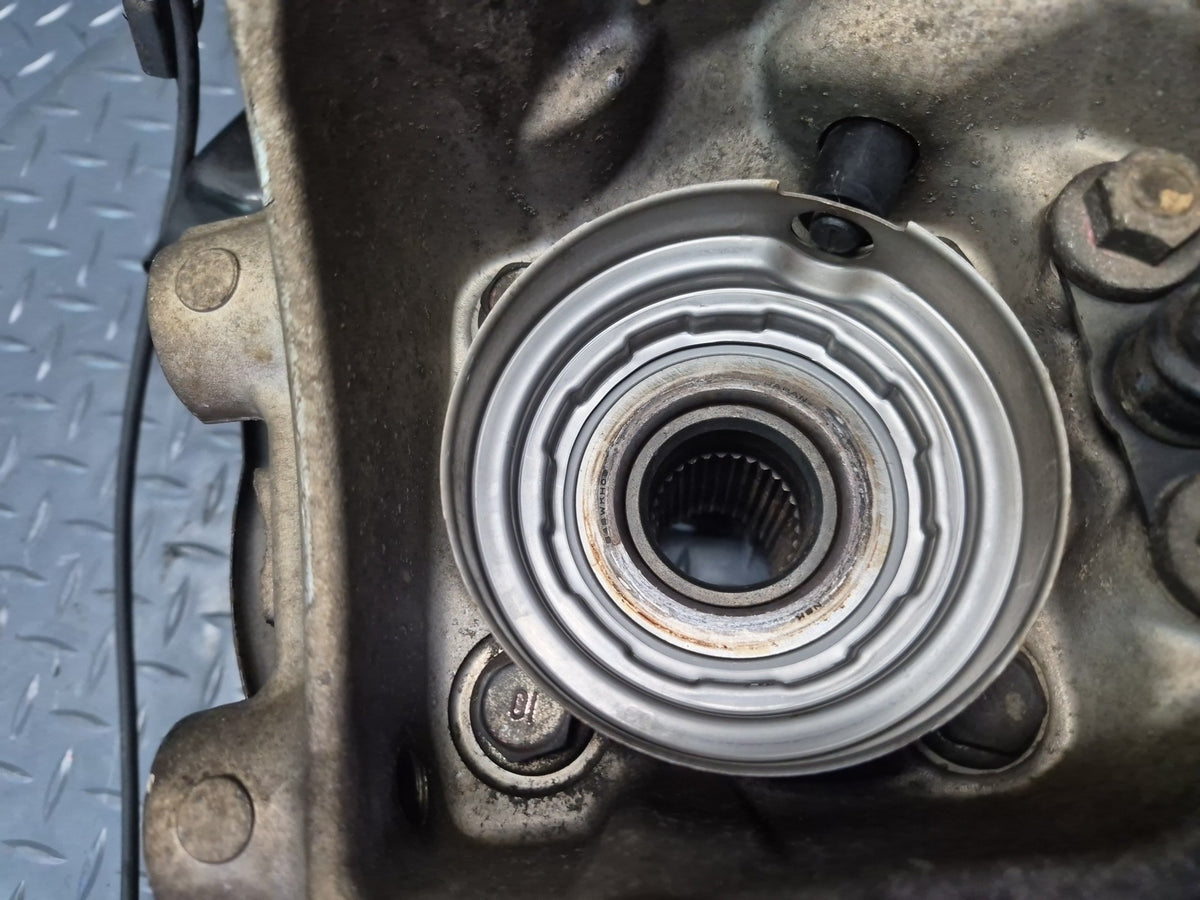 01-06 Lexus LS430 UCF30L RWD Rear Left Spindle Knuckle Wheel Hub Bearing OEM
