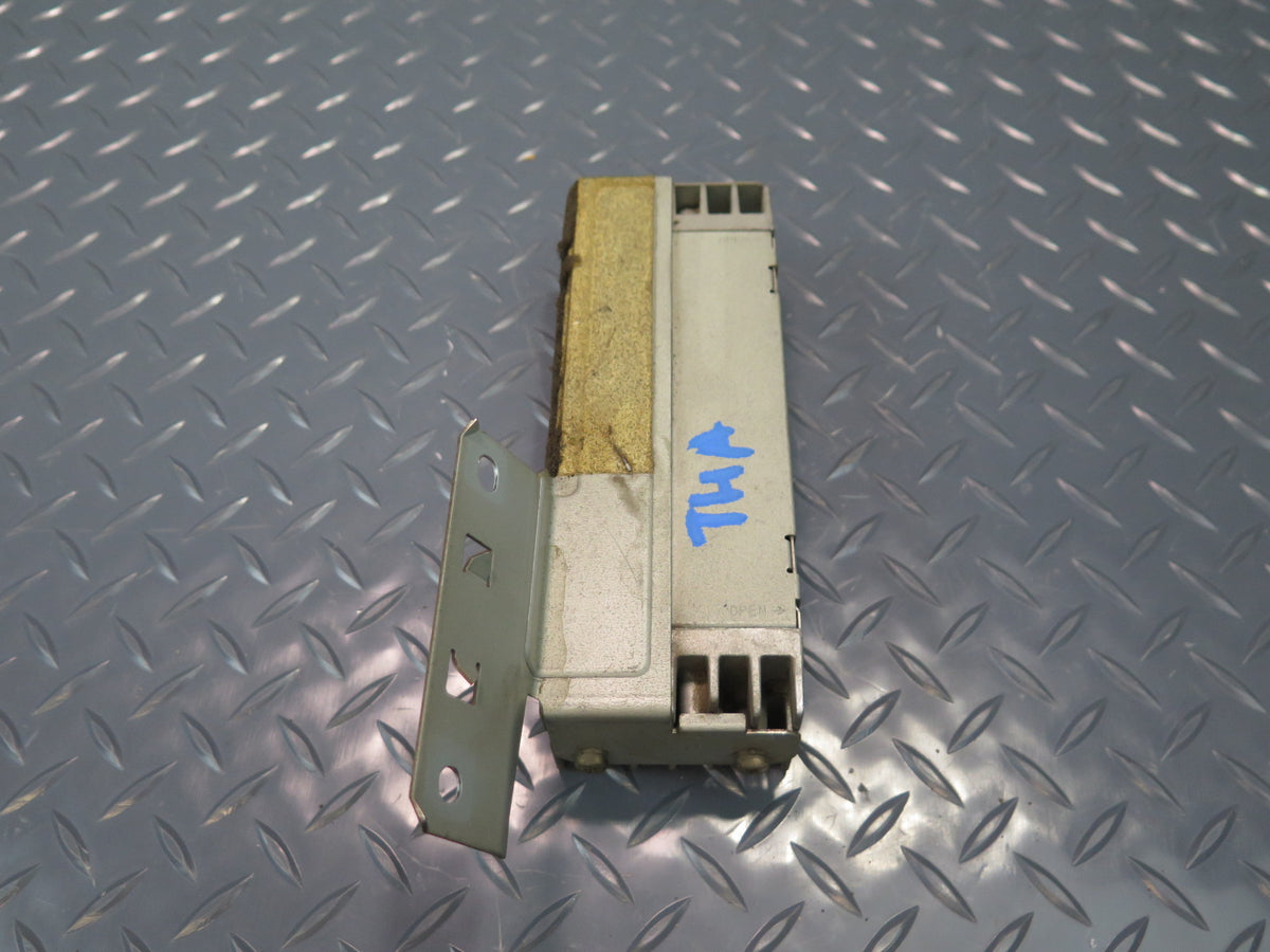 93-95 Toyota Hiace KZH106W RHD Audio Radio Stereo Amplifier AMP 86280-26030 OEM