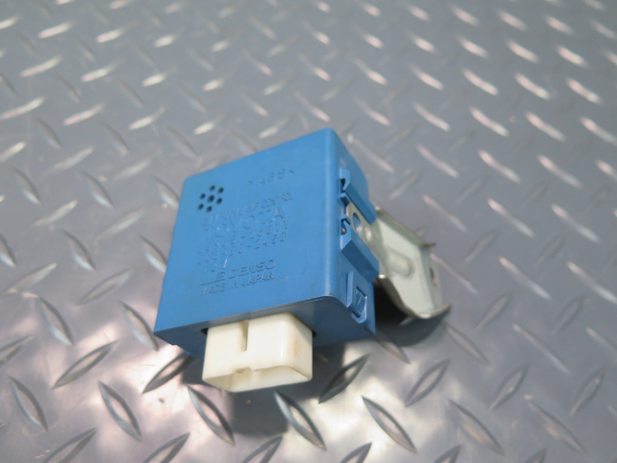 94-95 Toyota Hiace KZH106W RHD Room Lamp Control Relay Module Unit OEM