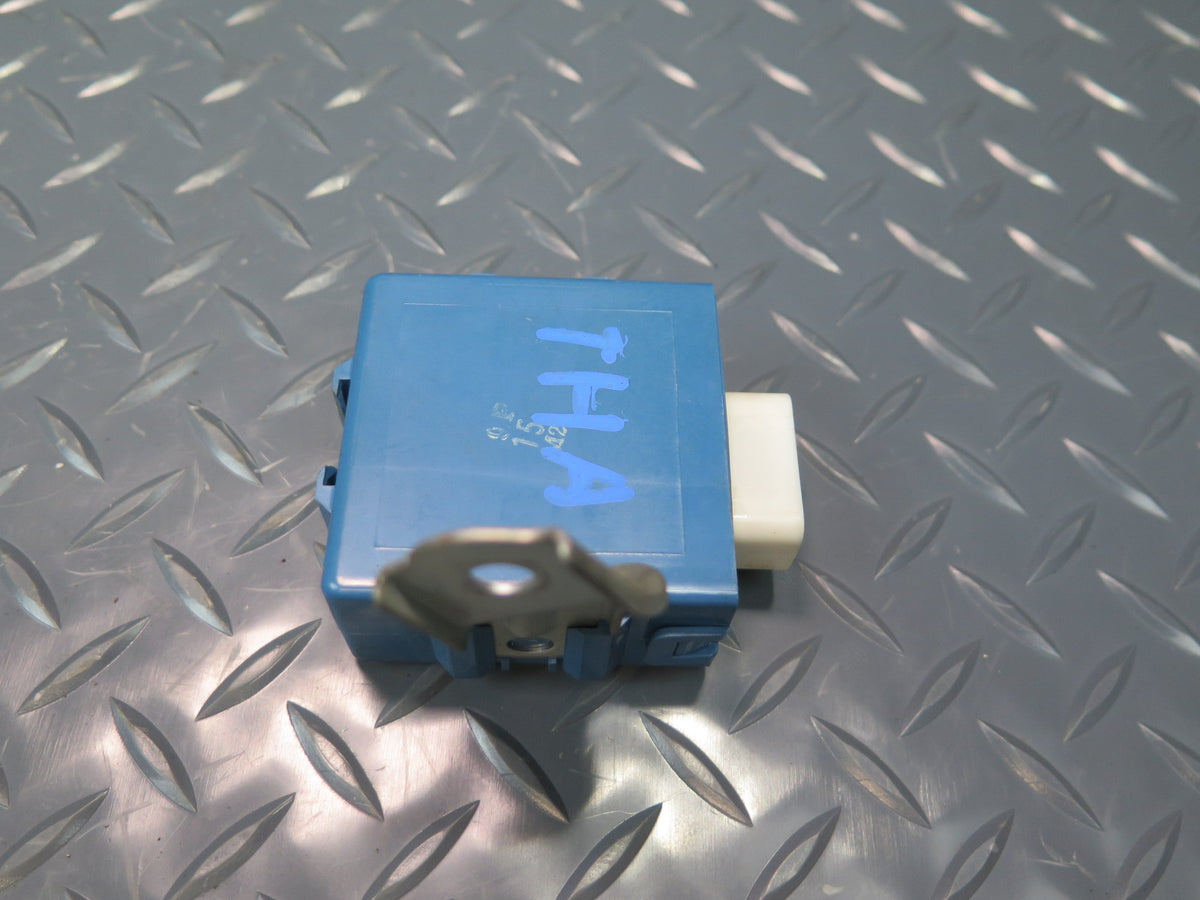 94-95 Toyota Hiace KZH106W RHD Room Lamp Control Relay Module Unit OEM