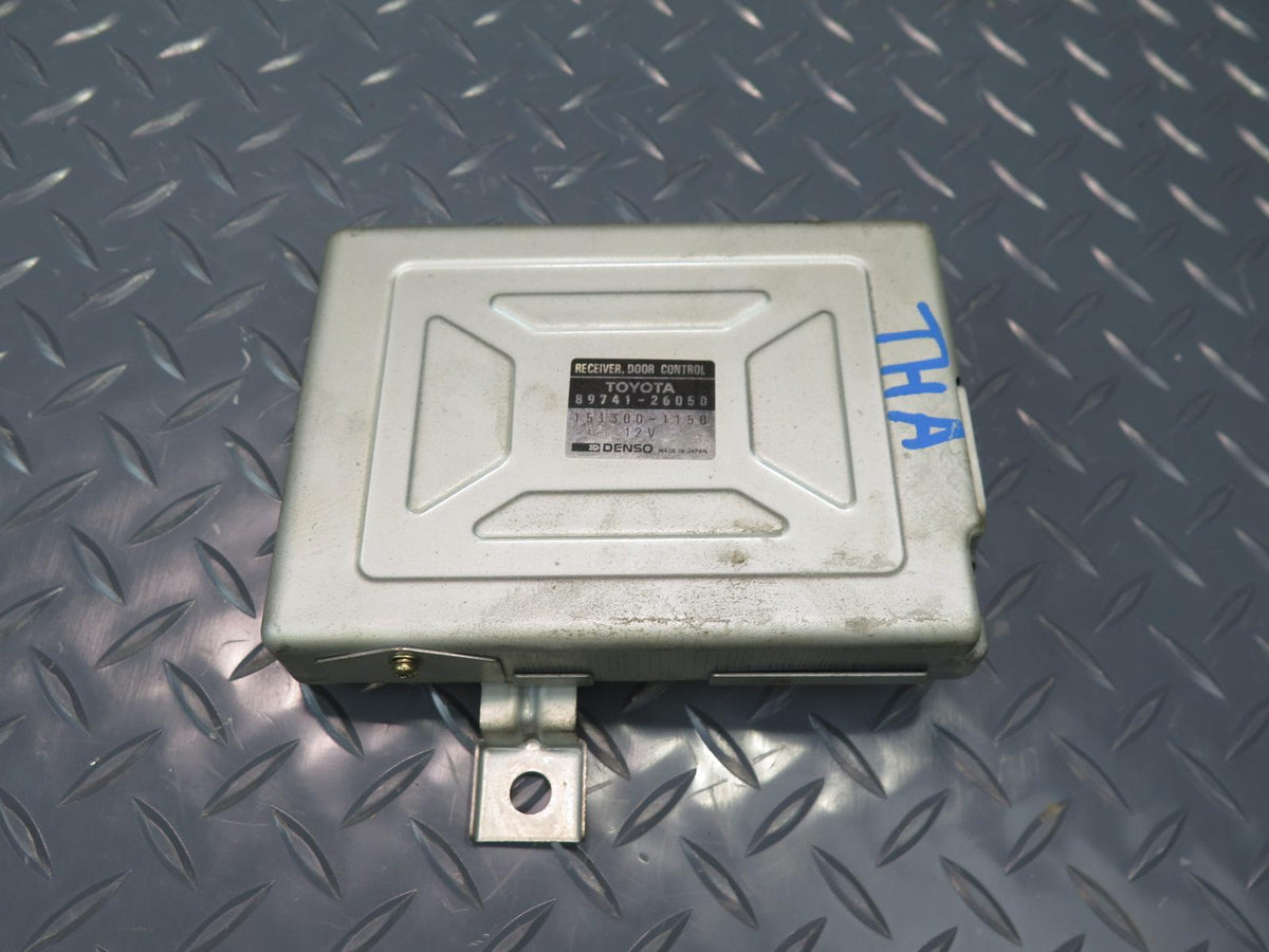 94-95 Toyota Hiace KZH106W Door Receiver Control Module 89741-26050 OEM