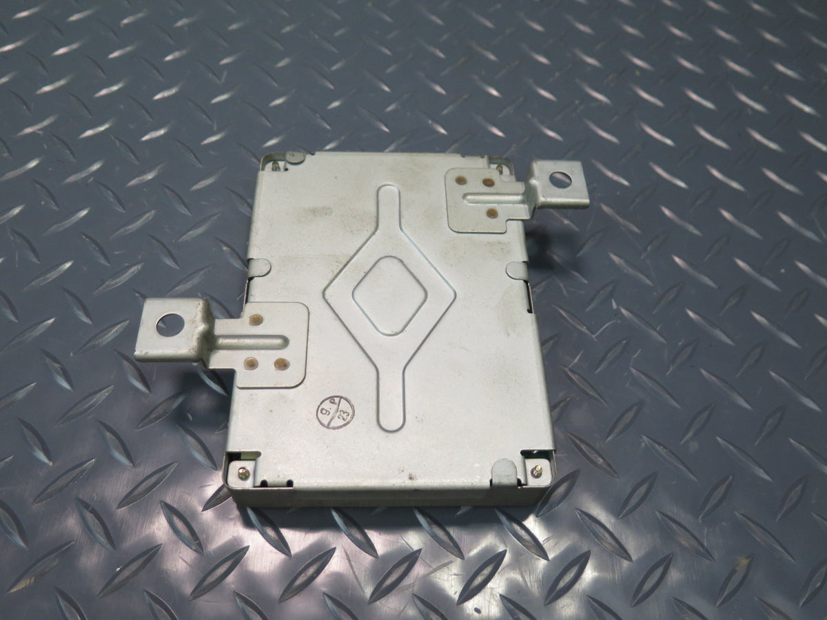 94-95 Toyota Hiace KZH106W Door Receiver Control Module 89741-26050 OEM