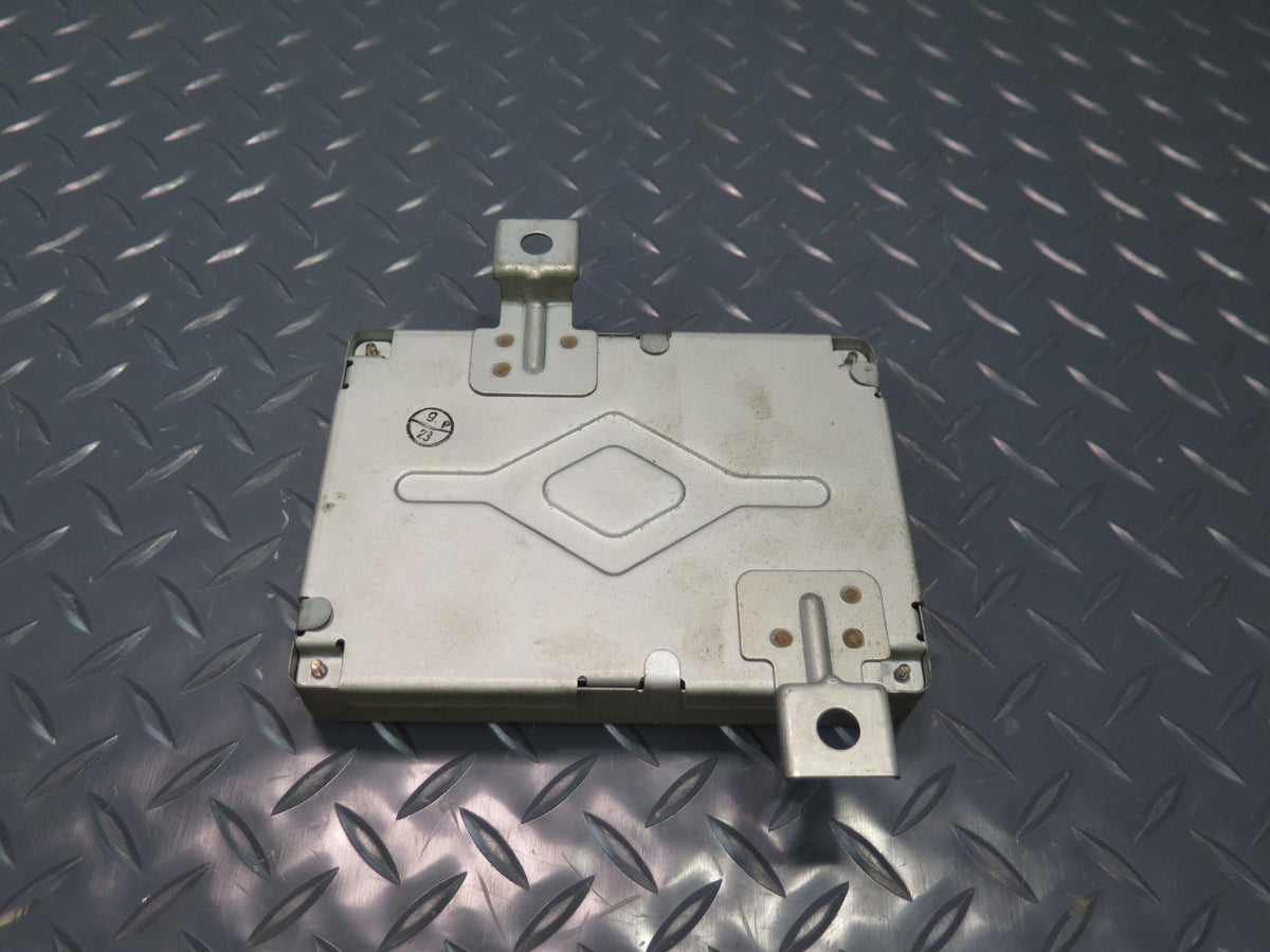 94-95 Toyota Hiace KZH106W Door Receiver Control Module 89741-26050 OEM