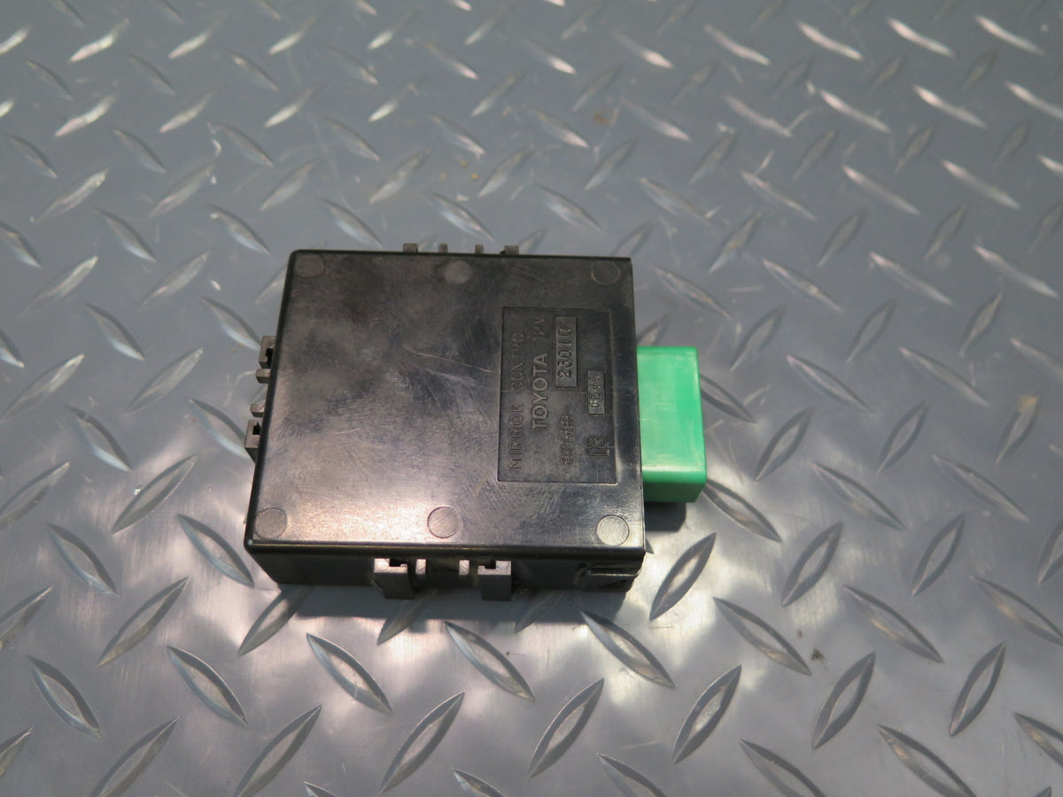 94-95 Toyota Hiace KZH106W Mirror Control Module 87989-26010 OEM