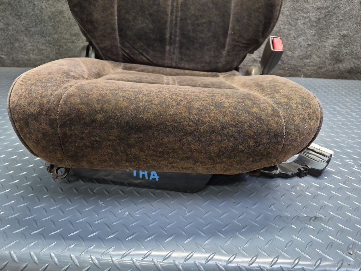 94-95 Toyota Hiace KZH106W Super Custom Front Power Velours Seat Brown Set OEM