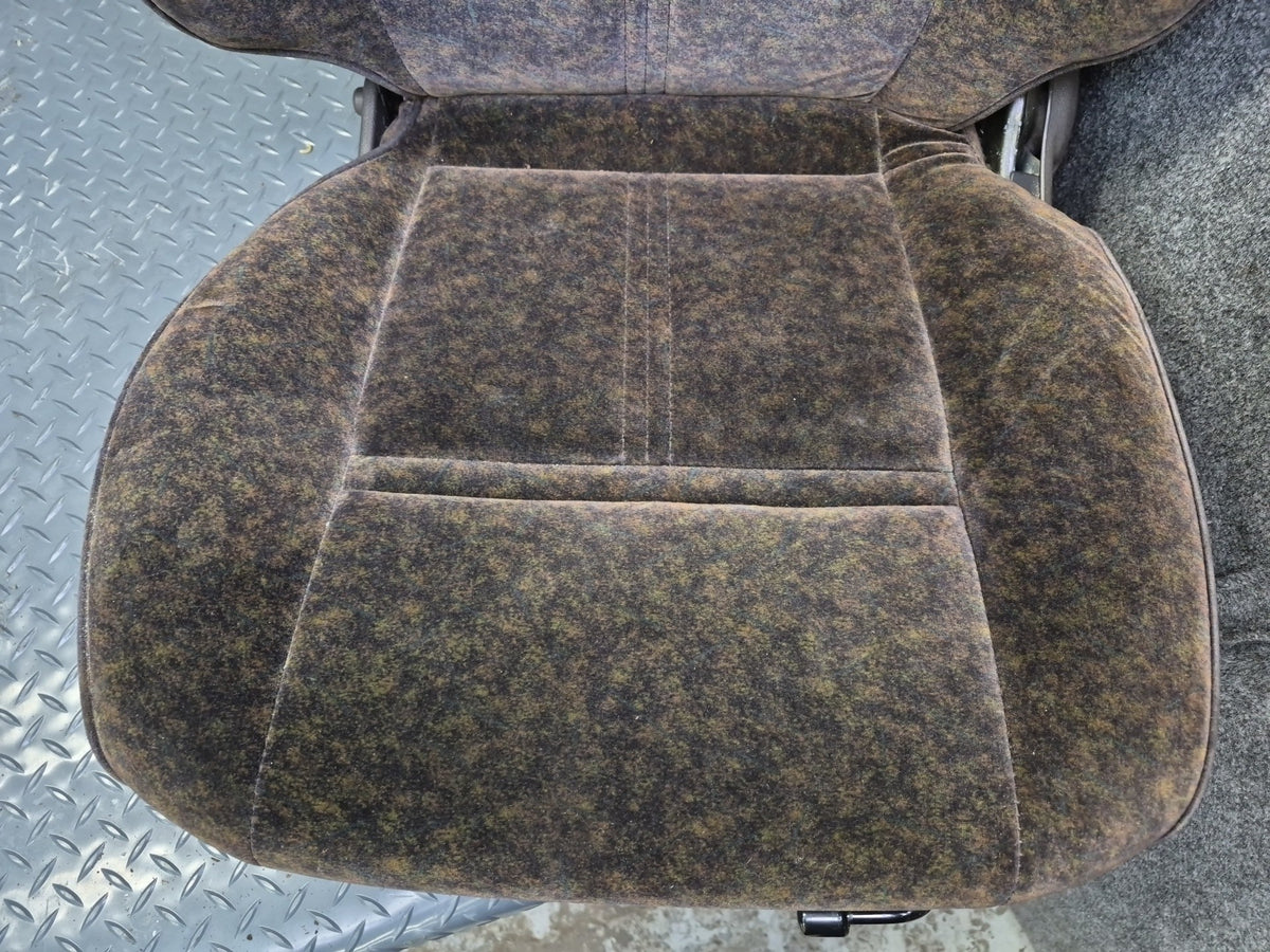 94-95 Toyota Hiace KZH106W Super Custom Front Power Velours Seat Brown Set OEM