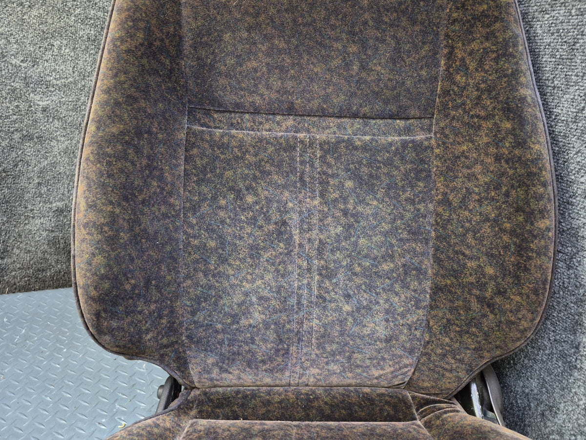 94-95 Toyota Hiace KZH106W Super Custom Front Power Velours Seat Brown Set OEM