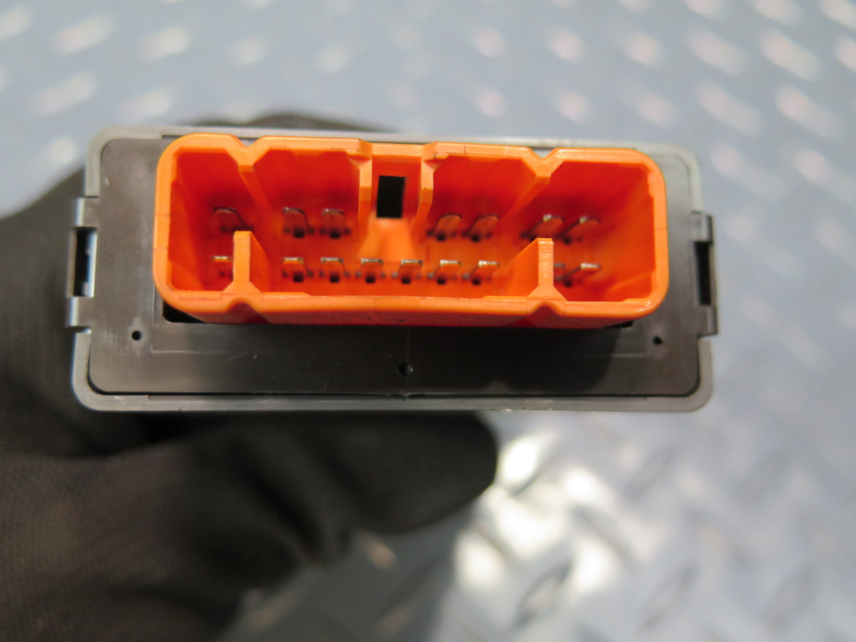 93-95 Toyota Hiace KZH106W Door Control Module Unit 85980-26020 OEM
