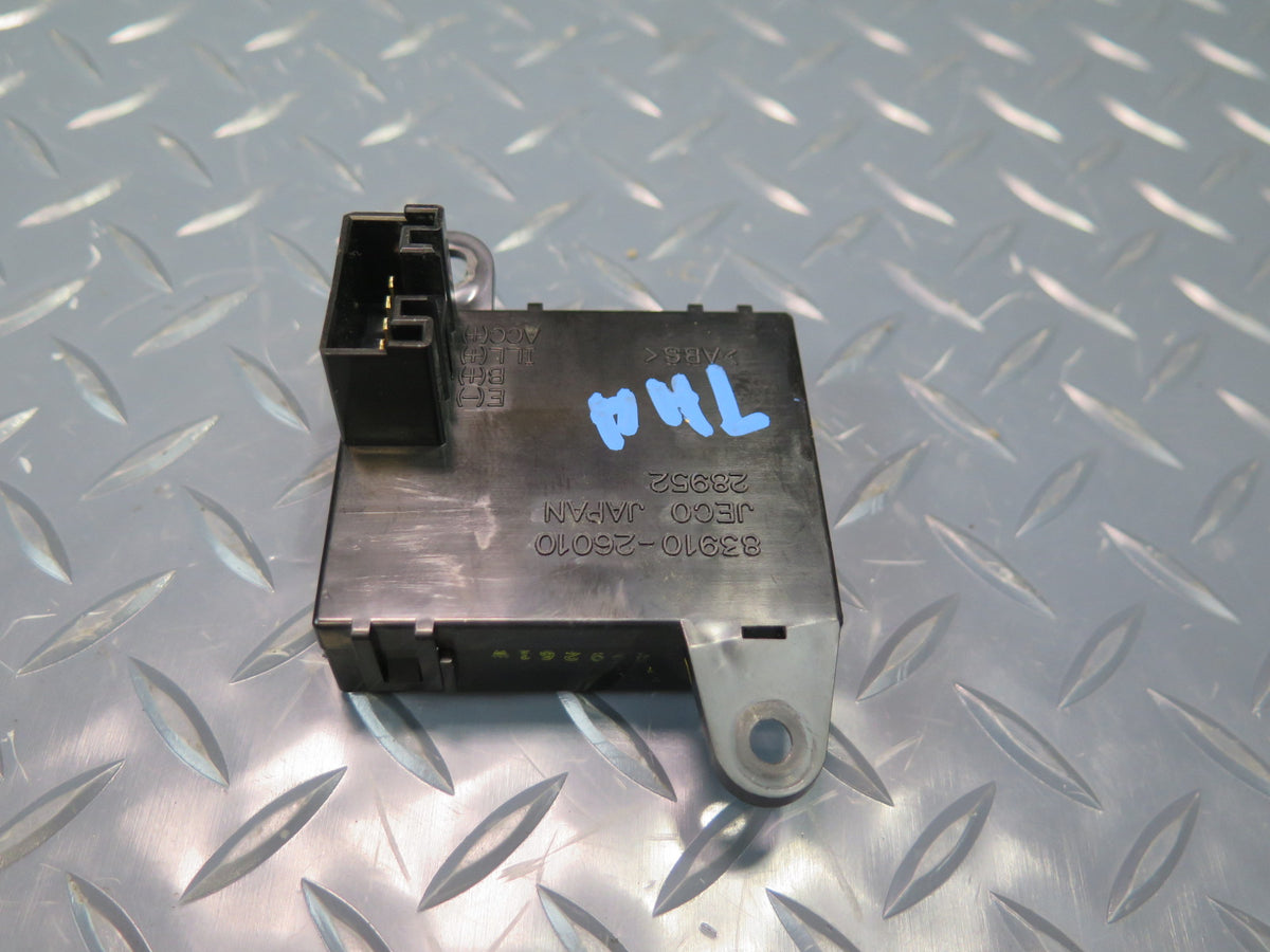 93-99 Toyota Hiace KZH106W Dash Digital Clock Unit 83910-26010 OEM