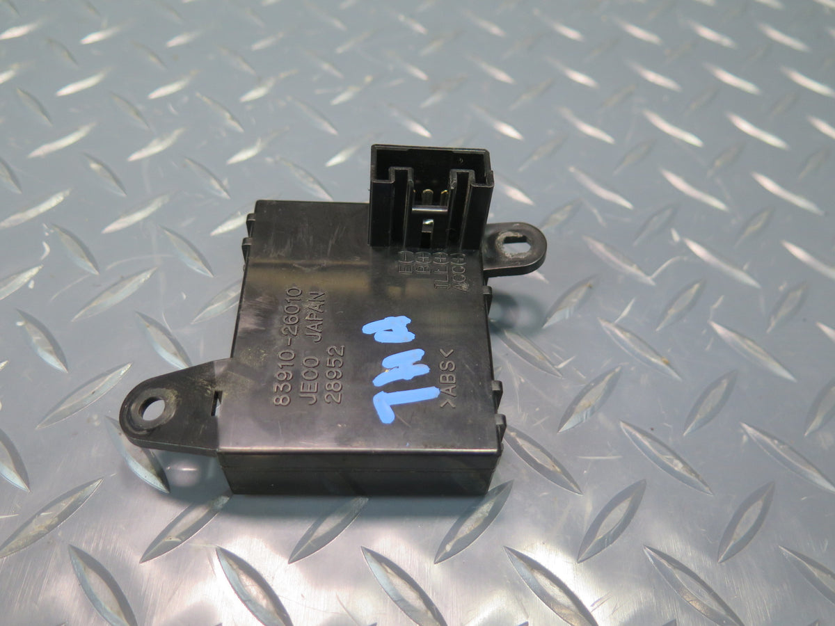 93-99 Toyota Hiace KZH106W Dash Digital Clock Unit 83910-26010 OEM