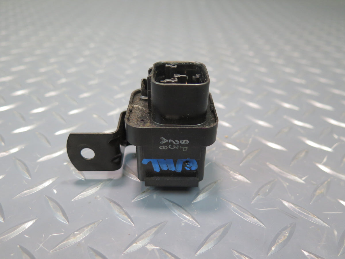 93-95 Toyota Hiace KZH106W Starter Relay 28300-54110 OEM