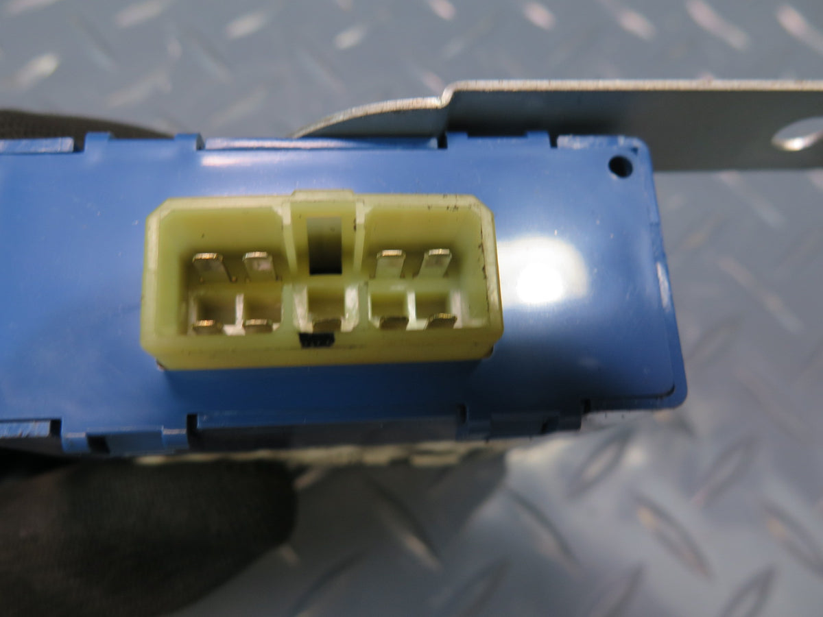 93-95 Toyota Hiace KZH106W Right Auto Curtain Relay 85091-95J00 OEM