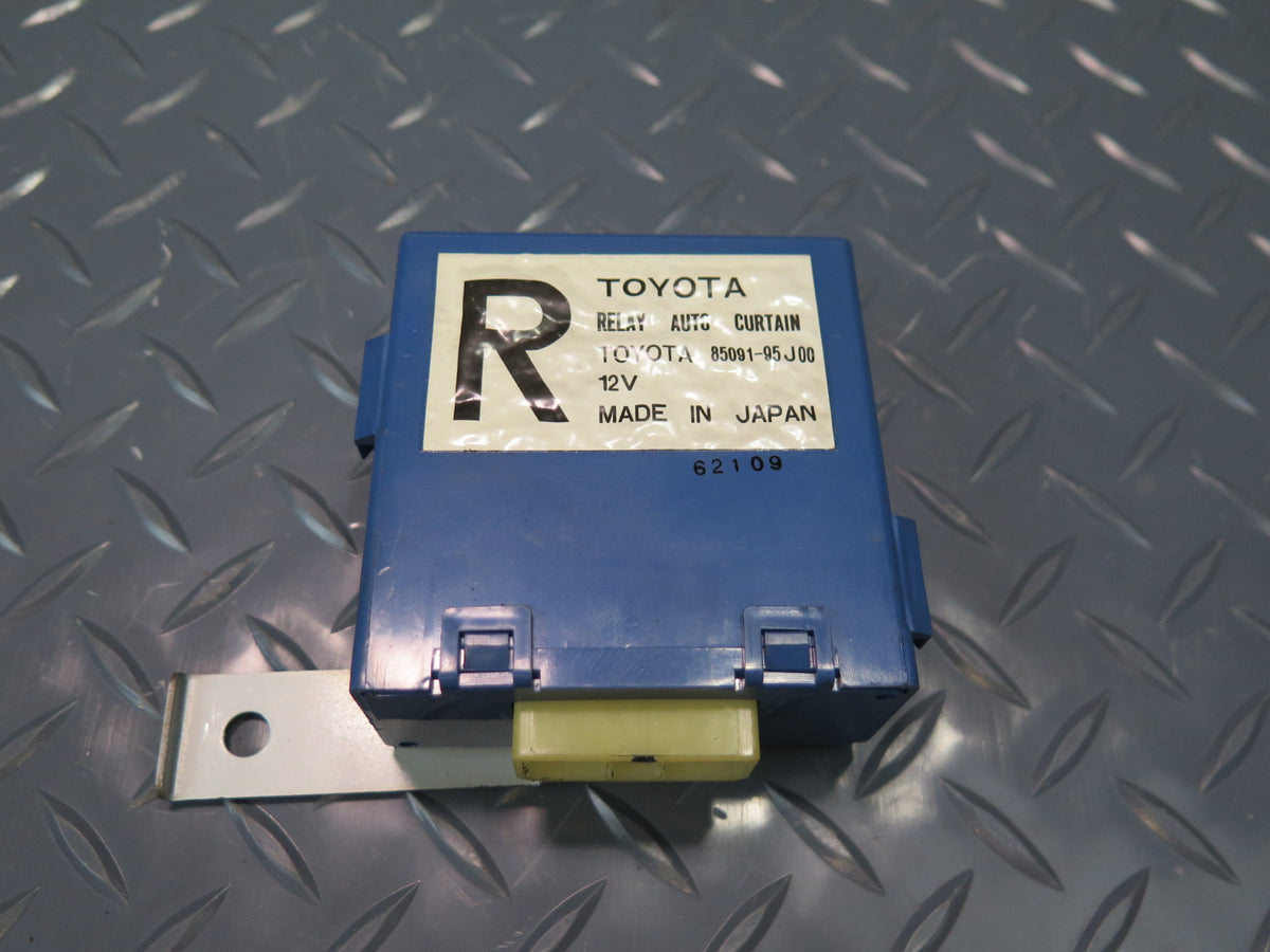 93-95 Toyota Hiace KZH106W Right Auto Curtain Relay 85091-95J00 OEM