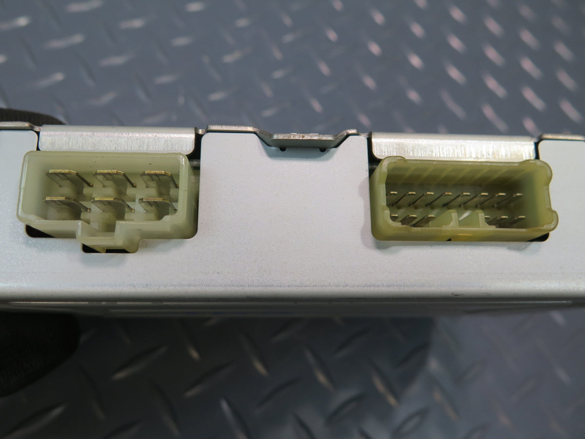 93-96 Toyota Hiace KZH106W Rear Door Control Module Unit 85918-26021 OEM