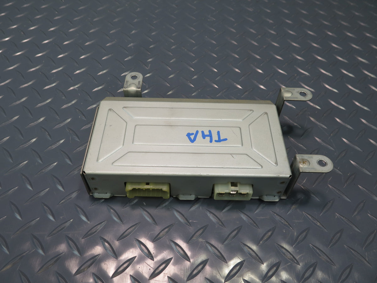 93-96 Toyota Hiace KZH106W Rear Door Control Module Unit 85918-26021 OEM