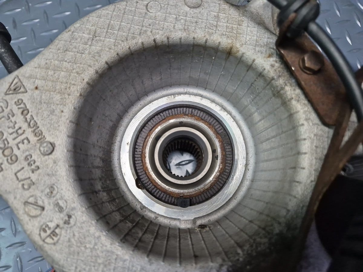 2010-2016 Porsche Panamera 4 970 AWD Rear Left Spindle Knuckle Wheel Hub Bearing