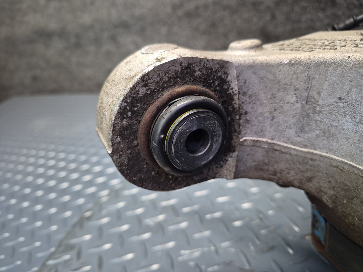 2010-2016 Porsche Panamera 4 970 AWD Rear Left Spindle Knuckle Wheel Hub Bearing