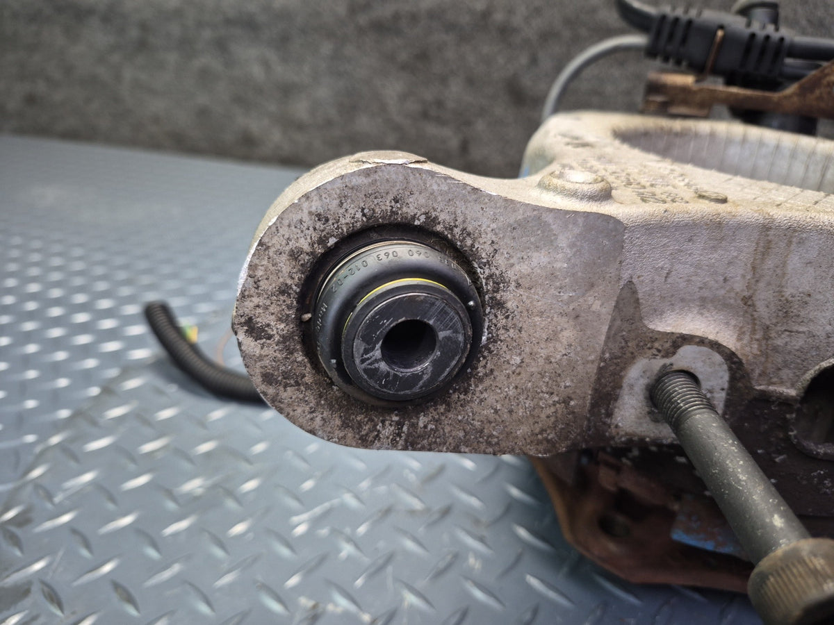 10-16 Porsche Panamera 4 970 AWD Rear Right Spindle Knuckle Wheel Hub Bearing