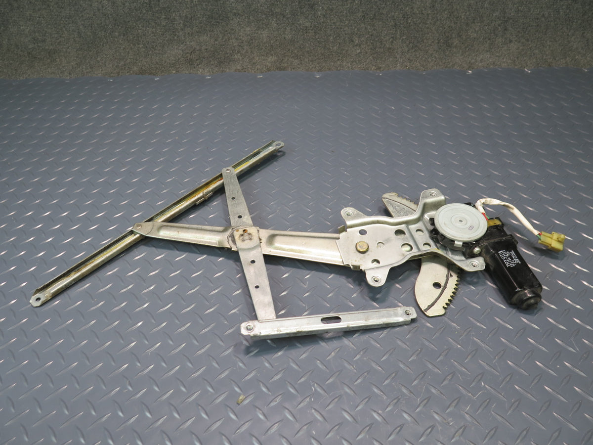 94-95 Toyota Hiace KZH106W Front Right Door Window Regulator w Motor OEM