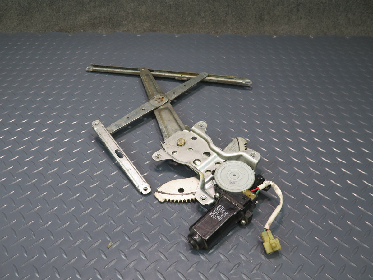 94-95 Toyota Hiace KZH106W Front Right Door Window Regulator w Motor OEM