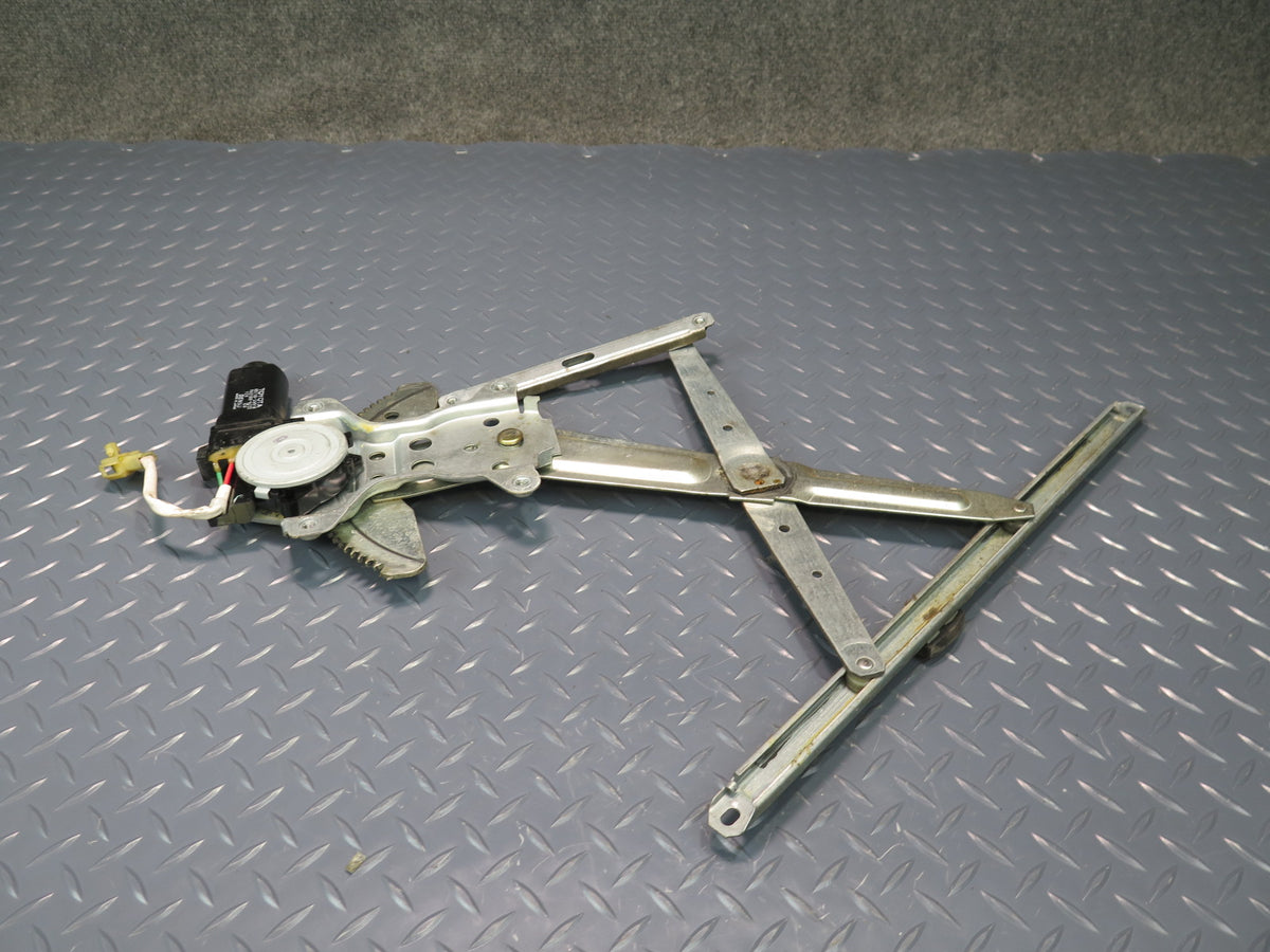 94-95 Toyota Hiace KZH106W Front Right Door Window Regulator w Motor OEM