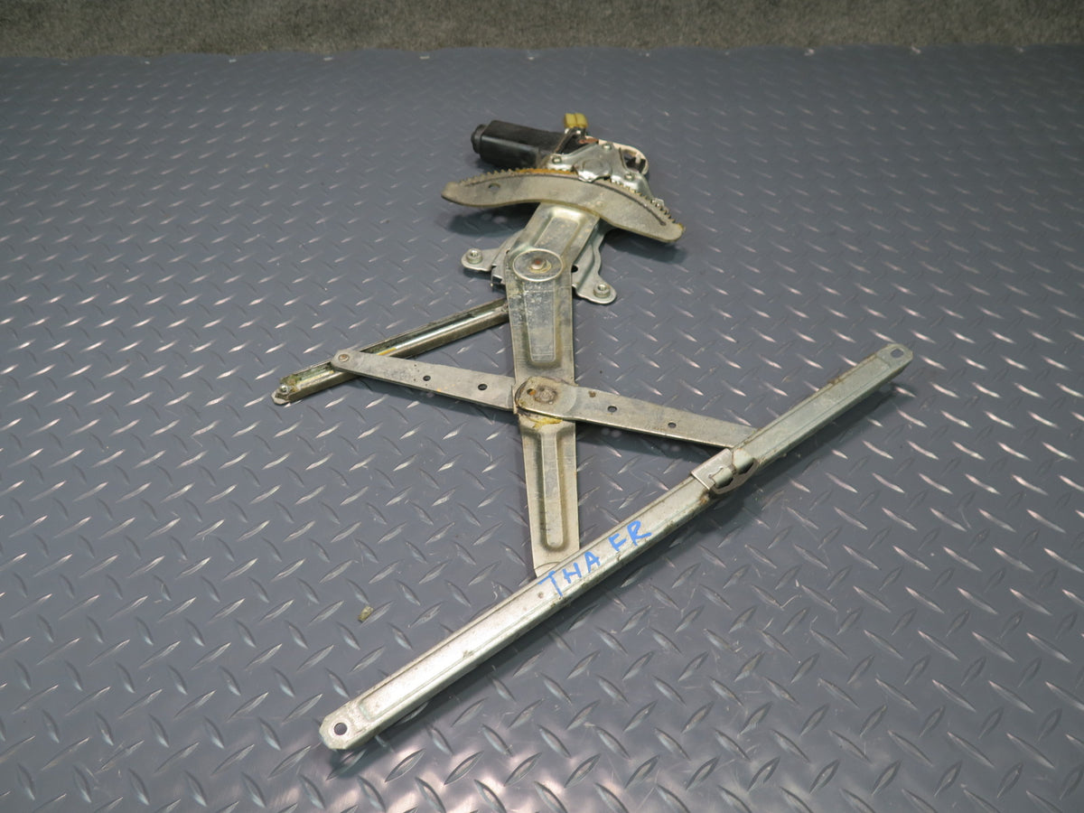 94-95 Toyota Hiace KZH106W Front Right Door Window Regulator w Motor OEM