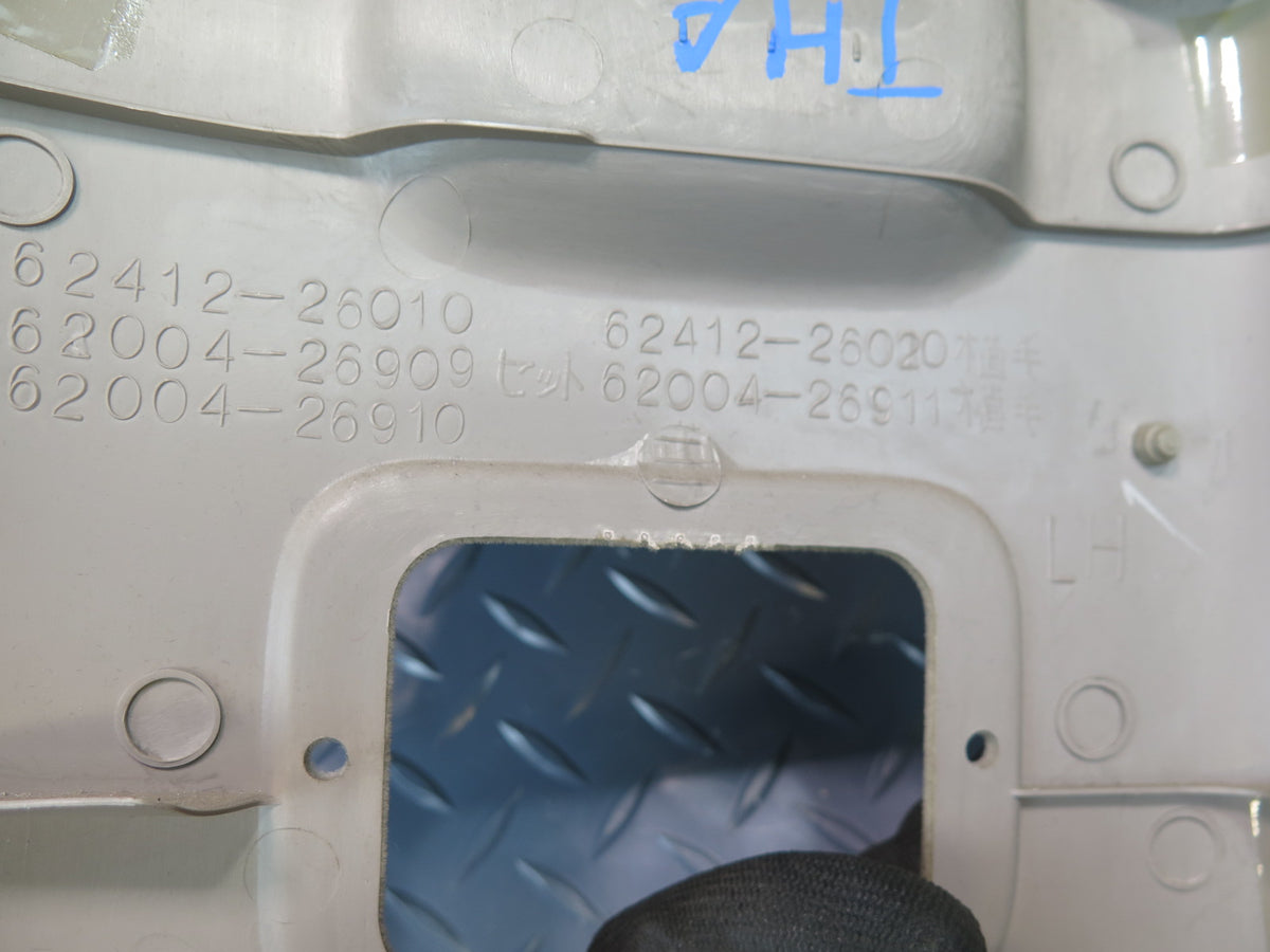 93-99 Toyota Hiace KZH106W Set of 2 Upper Interior B Pillar Trim Cover Panel OEM