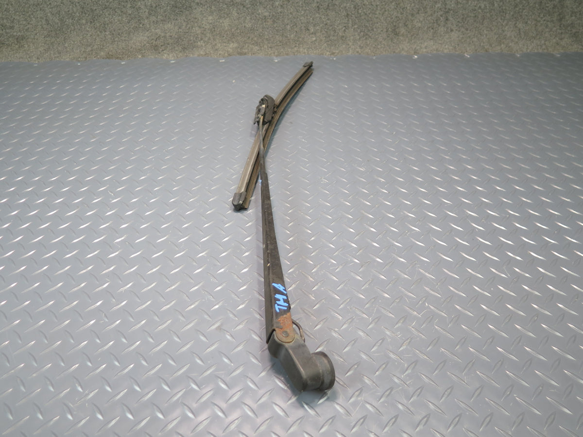 89-96 Toyota Hiace KZH106W Front Left & Right Side Windshield Wiper Arm Set OEM
