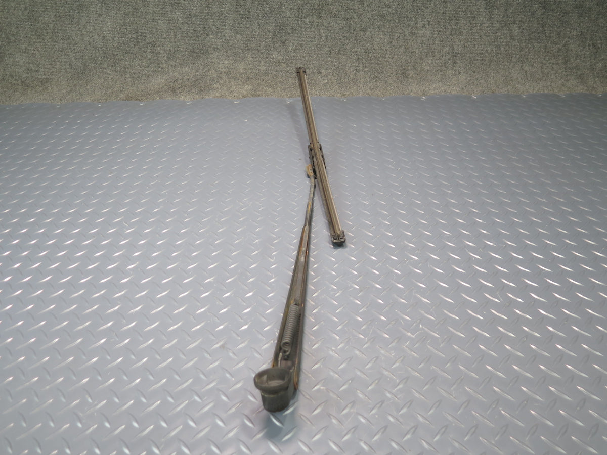 89-96 Toyota Hiace KZH106W Front Left & Right Side Windshield Wiper Arm Set OEM