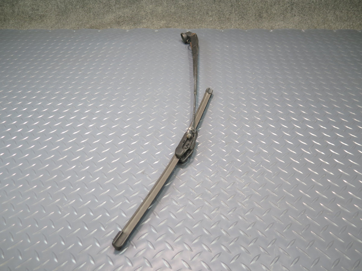 89-96 Toyota Hiace KZH106W Front Left & Right Side Windshield Wiper Arm Set OEM