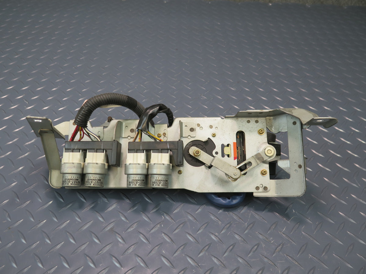 93-95 Toyota Hiace KZH106W Rear A/C Heater Climate Control Unit w Relay OEM