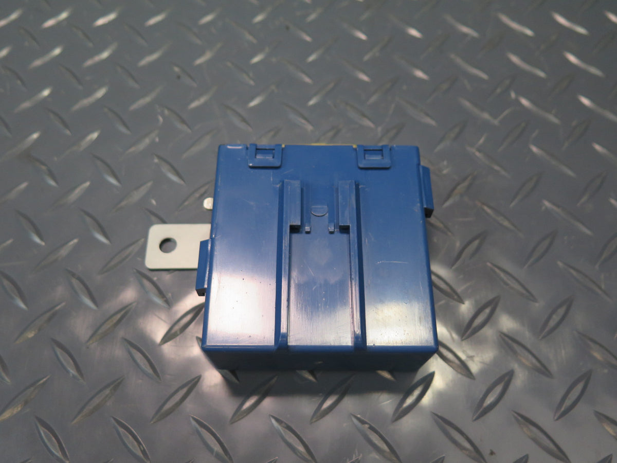 93-95 Toyota Hiace KZH106W Left Auto Curtain Relay 85092-95J00 OEM