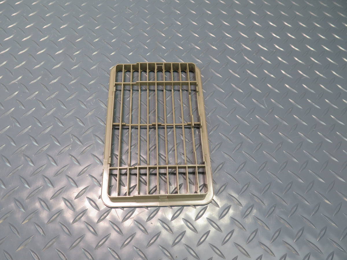 94-95 Toyota Hiace KZH106W Roof Second ROW A/C Air Vent Grille Beige Set OEM