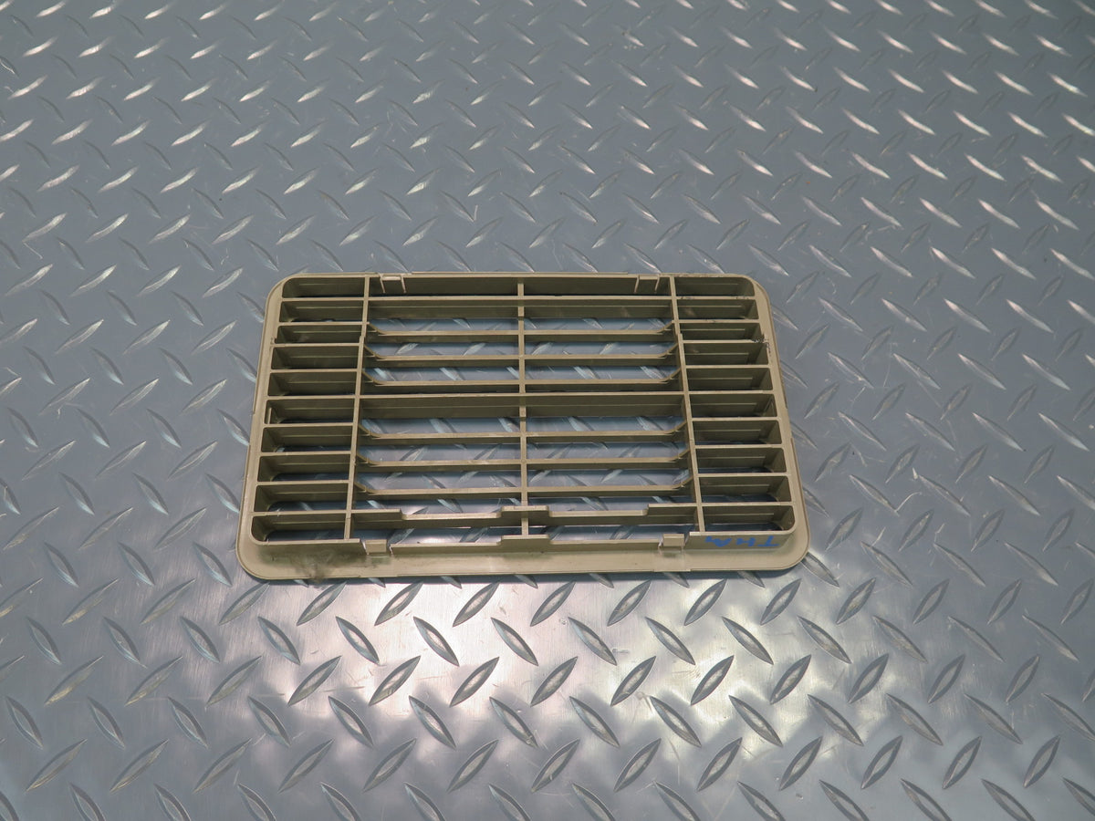 94-95 Toyota Hiace KZH106W Roof Second ROW A/C Air Vent Grille Beige Set OEM